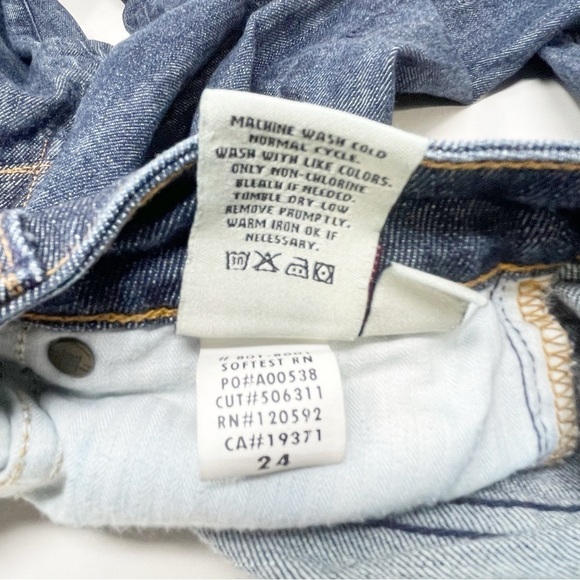 EASY MONEY Women’s Blue Dark Wash BENNIE Skinny Jeans Raw Hem Low Rise Size 24 - Picture 8 of 8